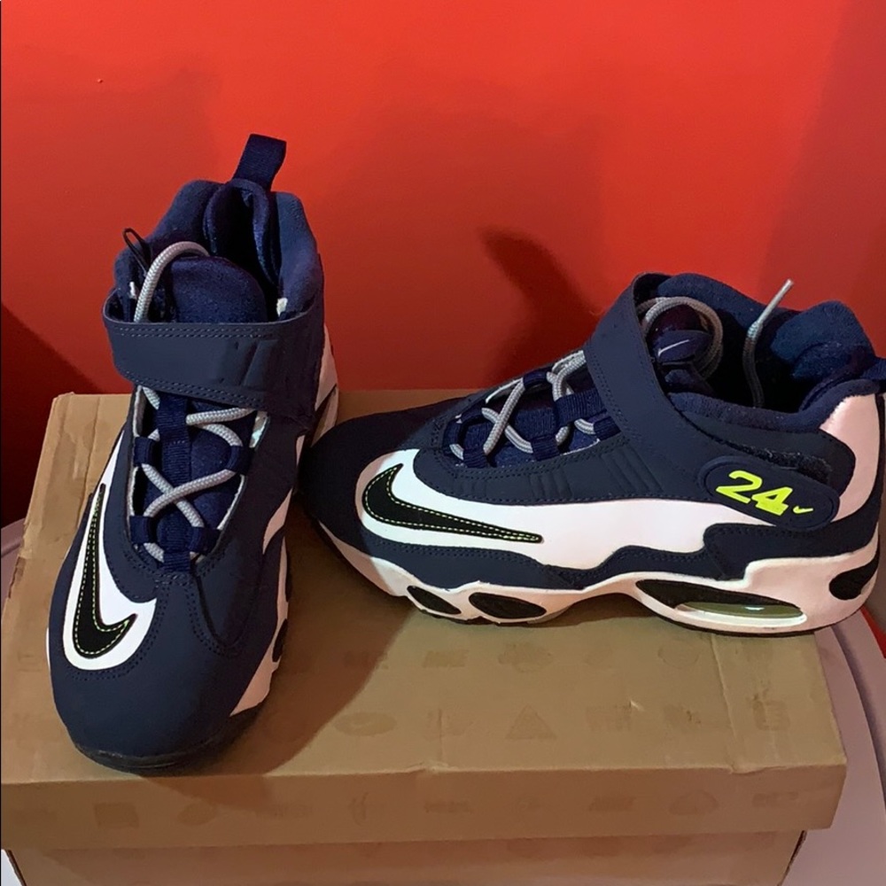 Air Griffey Max 1 in size 3Youth
